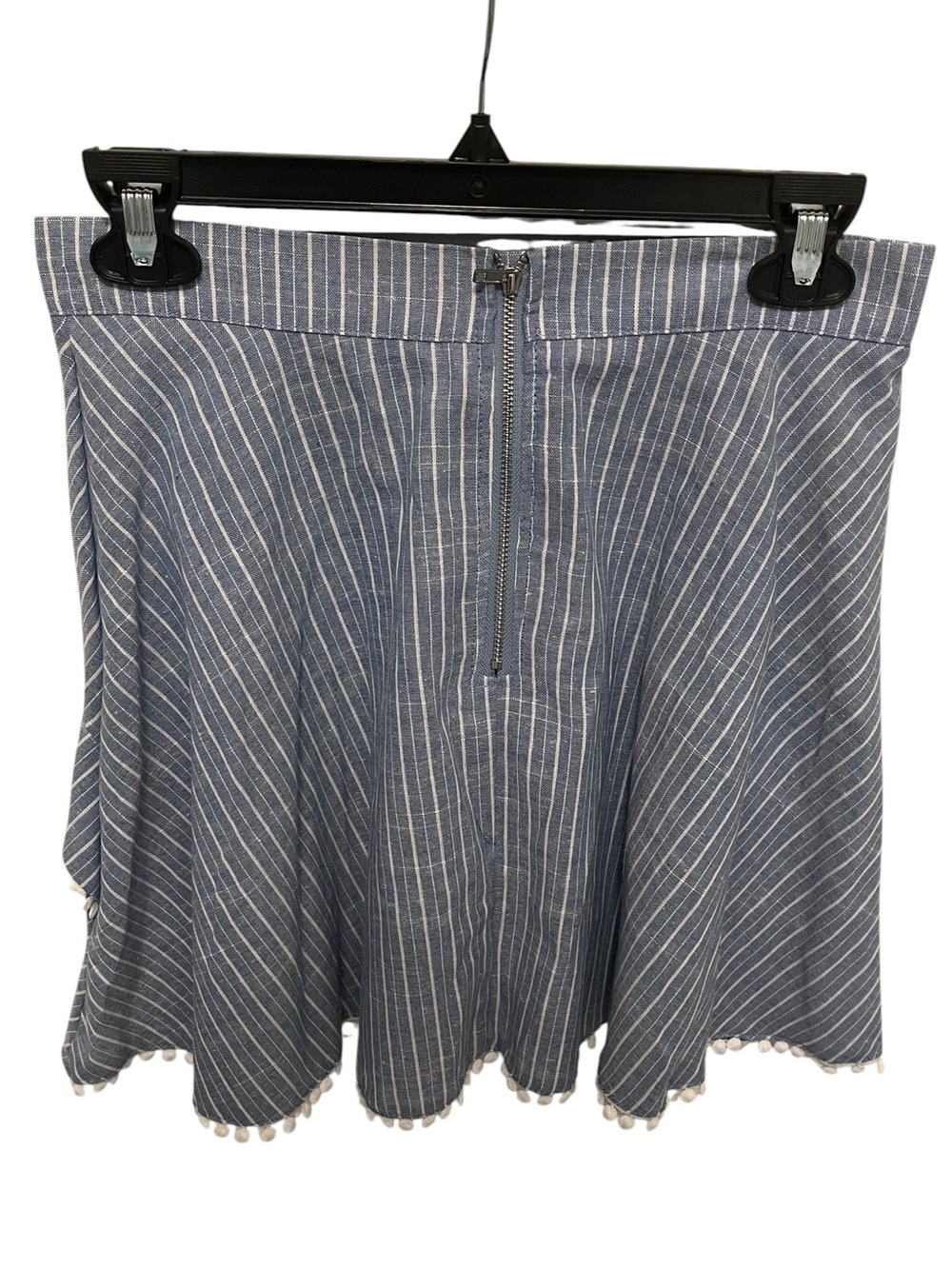 L’ATISTE Skater Skirt. NWT - Picture 3 of 5